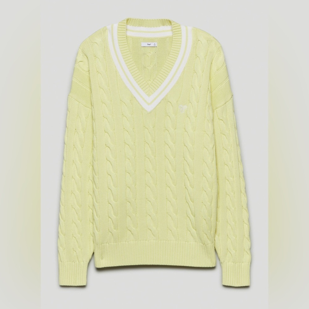 Aritzia Tna Clay Cable Knit V-neck Sweater Butter Yellow Size Small Oversized